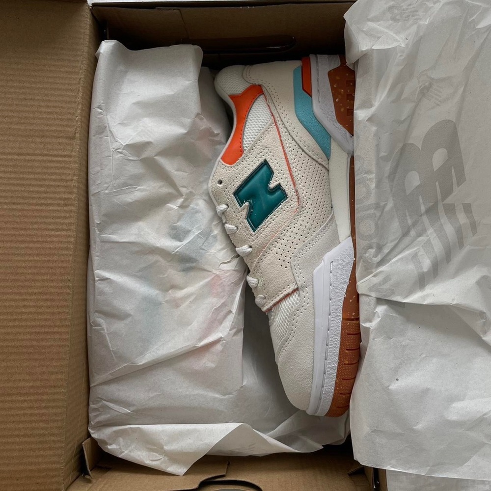 NWB New Balance 550s - Picture 4 of 4